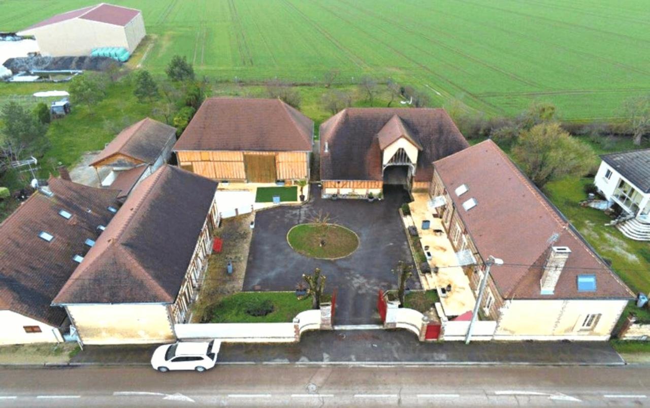 Studio Confortable, Parking Et Jardin Bucheres Экстерьер фото